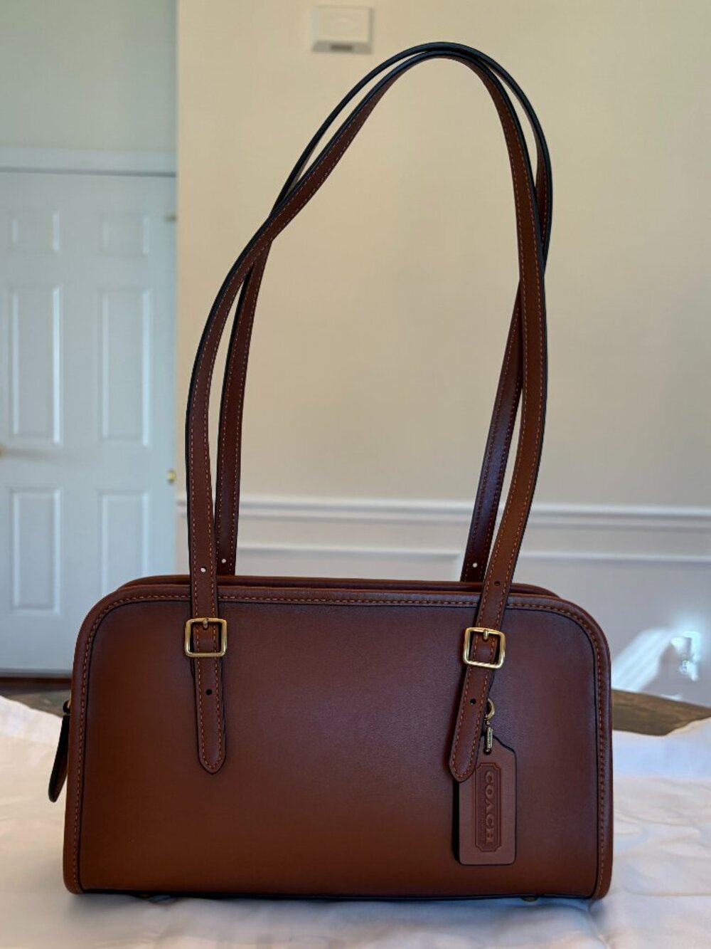 The Originals Glovedtanned Leather Coach Swing Zip in 1941 Saddle - Picture 2 of 16